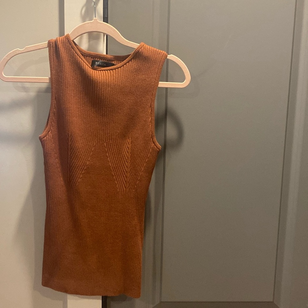 Brown stretch tank top. Zesica Brand.